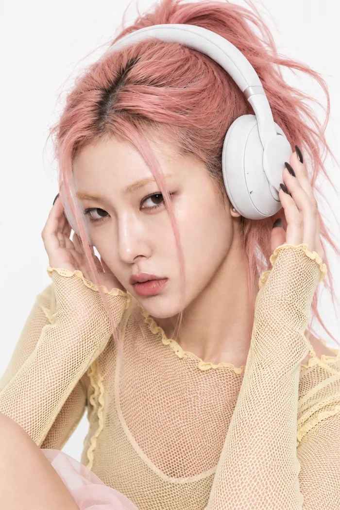 ภาพโฆษณาหูฟังที่ทำด้วย AI